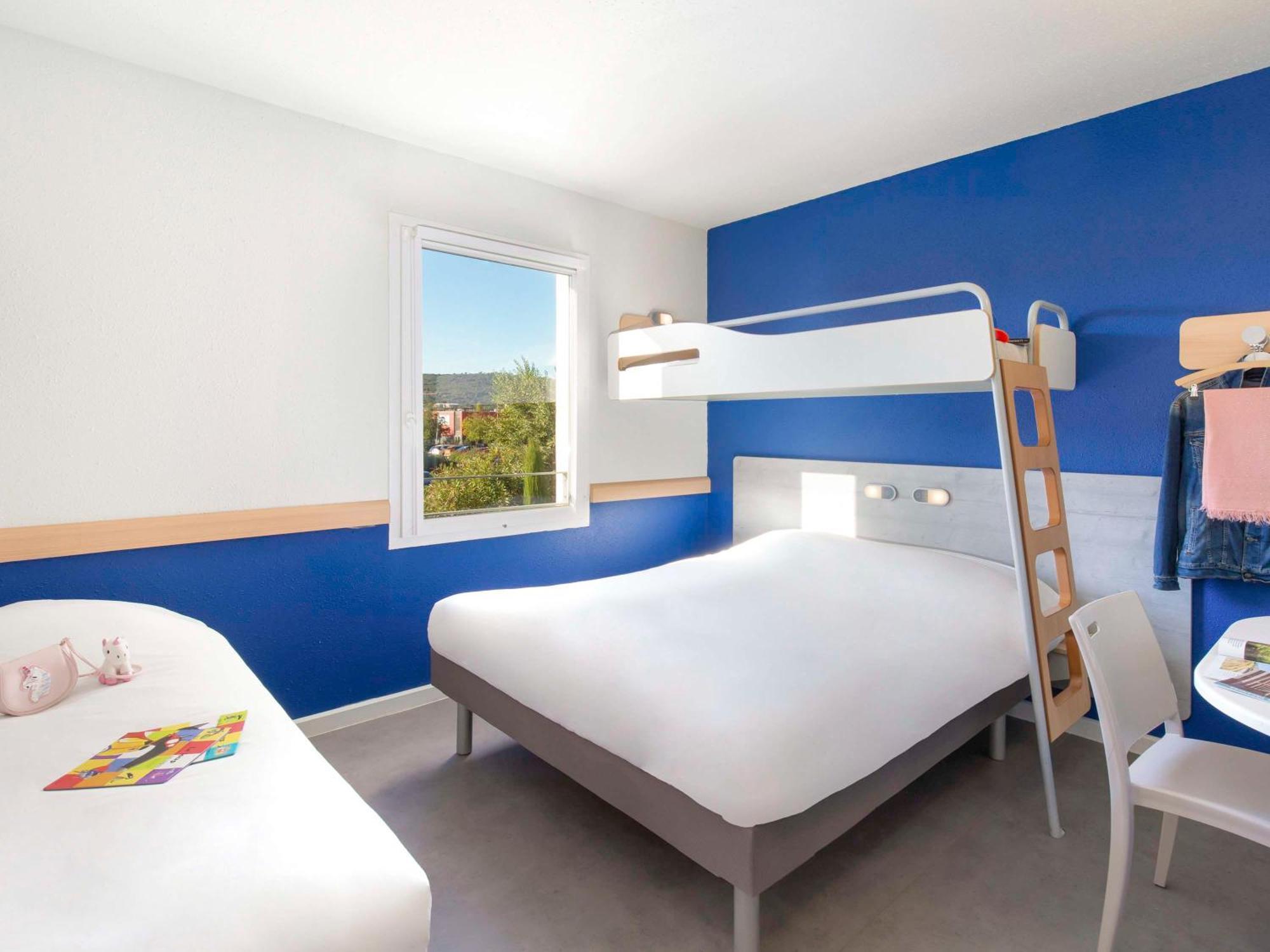 Ibis Budget Saint-Maximin Екстериор снимка