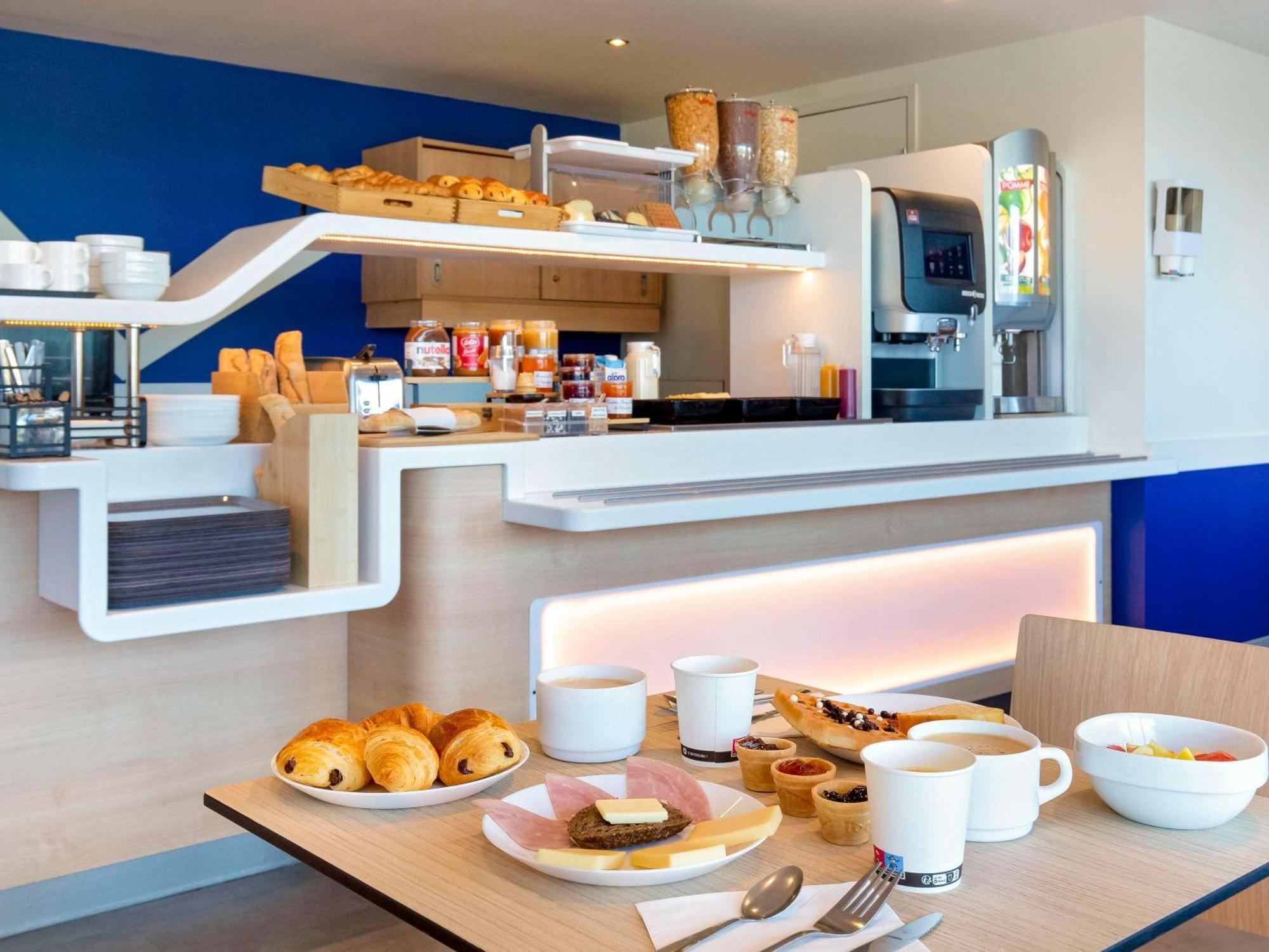 Ibis Budget Saint-Maximin Екстериор снимка