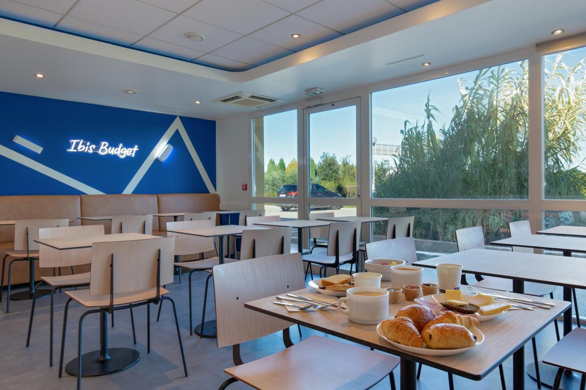 Ibis Budget Saint-Maximin Екстериор снимка