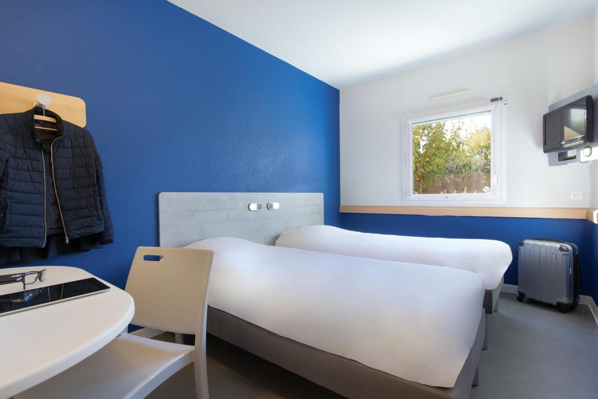 Ibis Budget Saint-Maximin Екстериор снимка