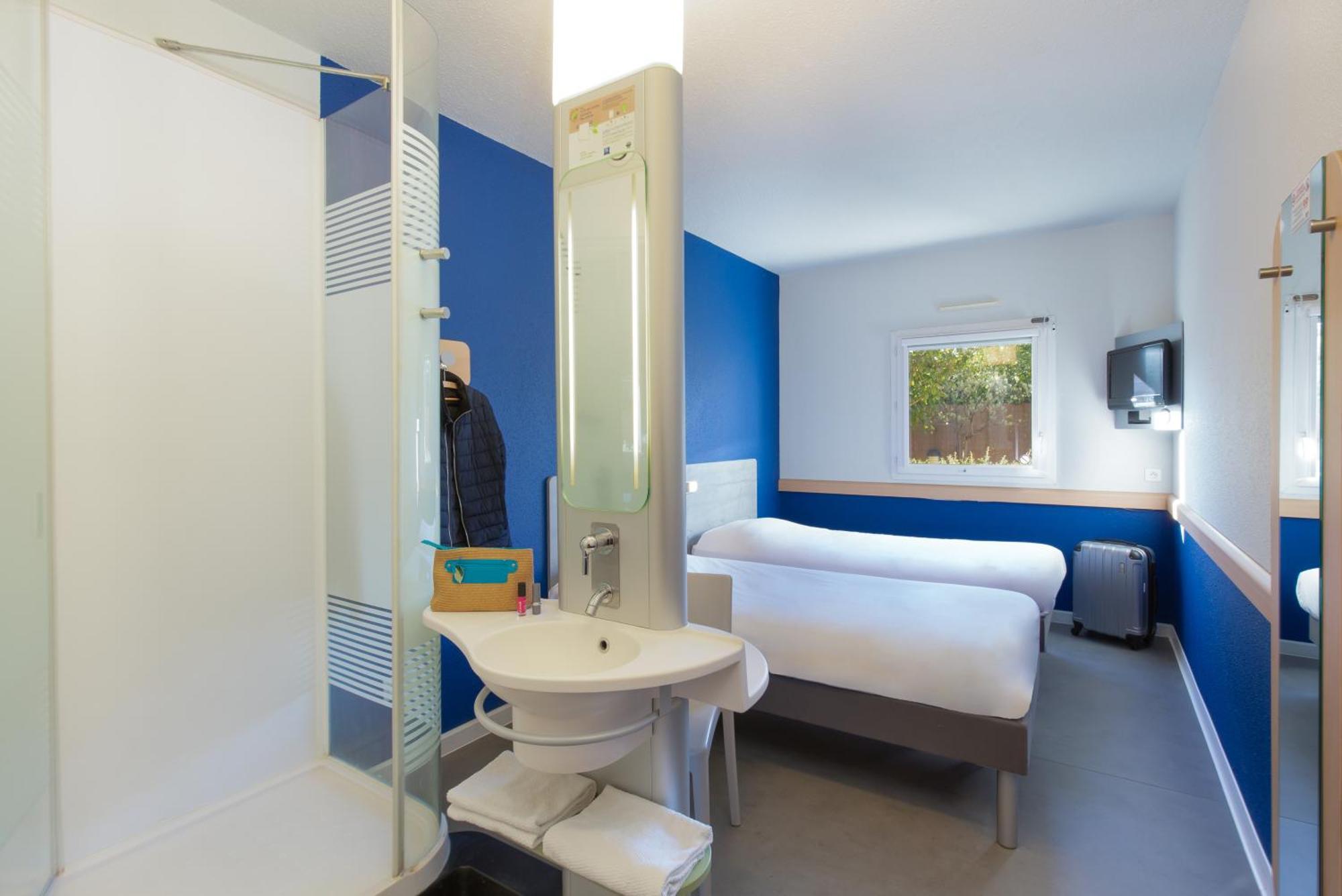 Ibis Budget Saint-Maximin Екстериор снимка