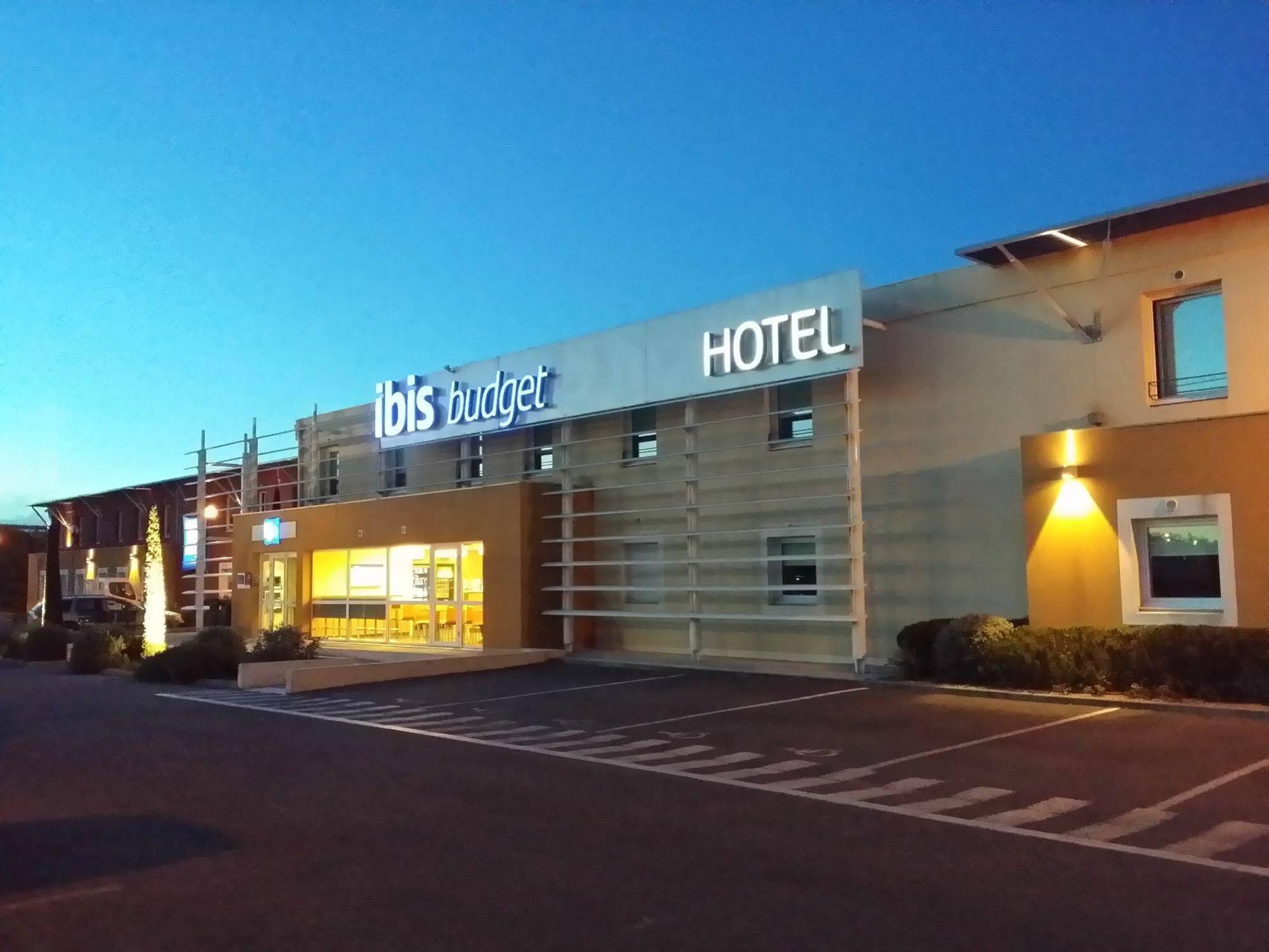 Ibis Budget Saint-Maximin Екстериор снимка